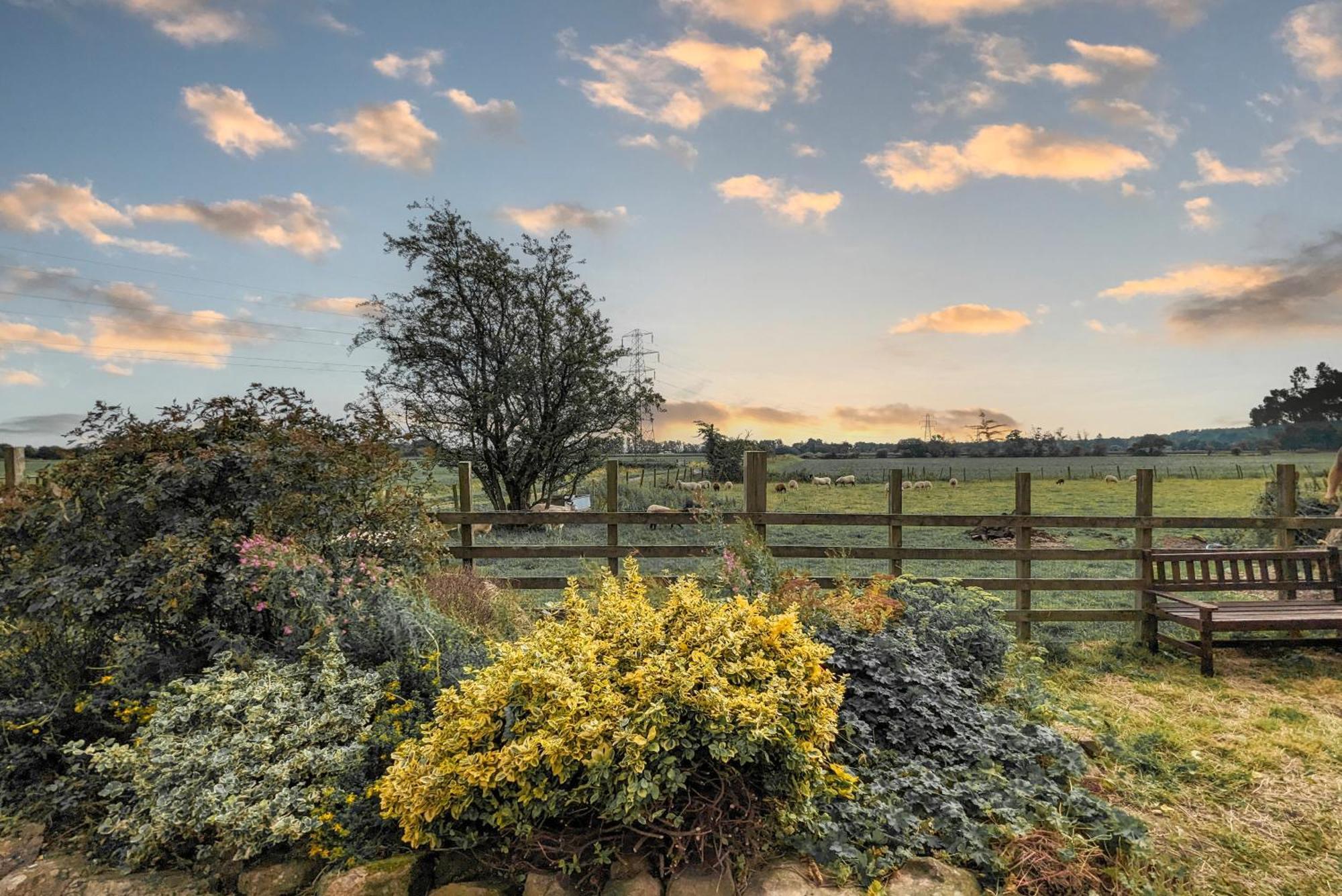 Levens The Gilpin Farmhouse, Lake District Getaway מראה חיצוני תמונה