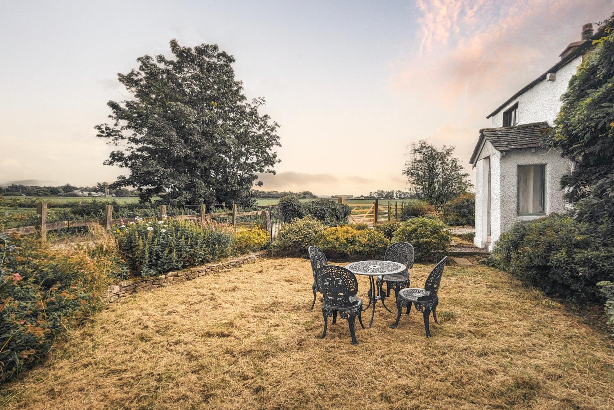Levens The Gilpin Farmhouse, Lake District Getaway מראה חיצוני תמונה